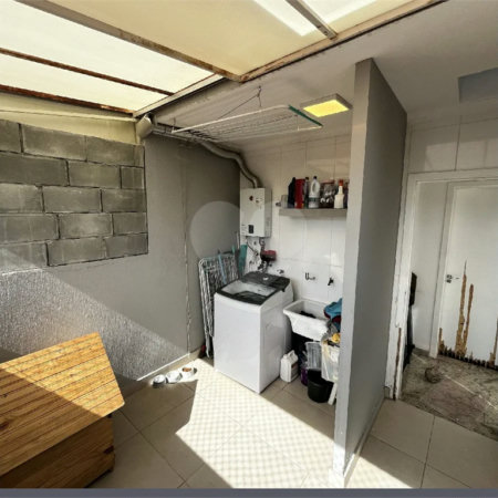 Casa à venda com 3 suítes no condomínio Barbará IV, São Paulo - SP