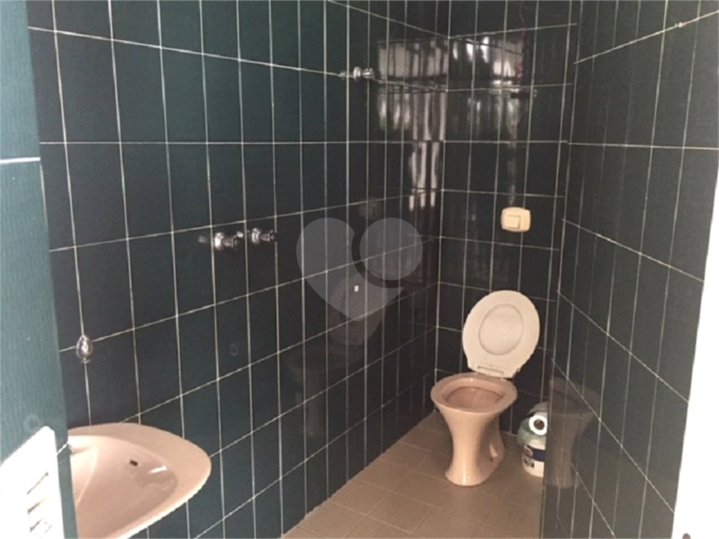 Sobrado à venda com 5 quartos, sendo 2 suítes,  em Tremembé, São Paulo, SP
