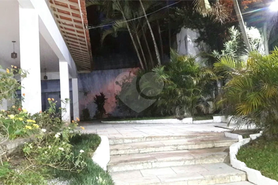 Condomínio à venda com 5 suítes em Caraguatá, Mairiporã, SP