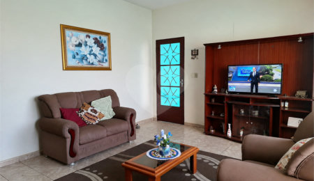 Casa à venda com 2 quartos em Vila Rio Branco, Itapetininga, SP