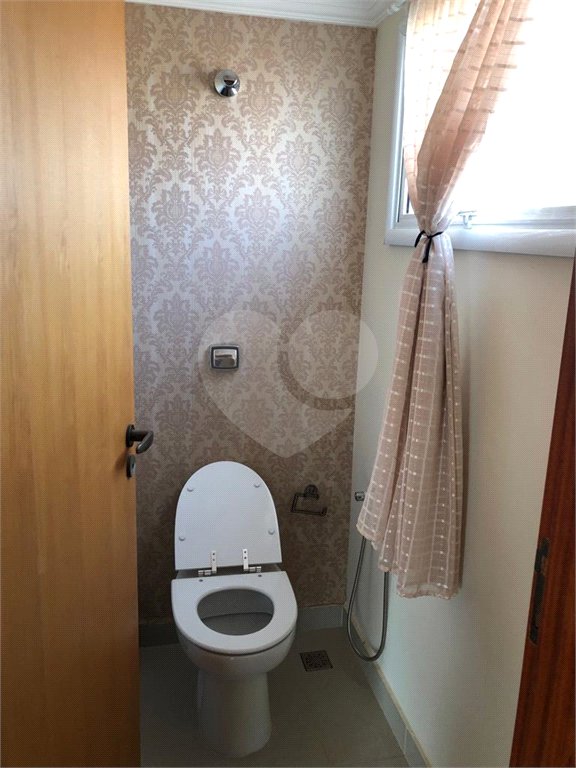 Casa à venda com 5 quartos, sendo 2 suítes, no condomínio Terras de Santa Izabel, Salto - SP