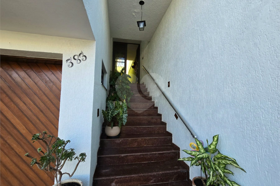 Casa à venda com 4 quartos, sendo 1 suíte, em Vila Paiva, São Paulo, SP