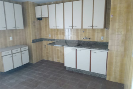 Apartamento à venda com 3 quartos, sendo 1 suíte,  em Tijuca, Rio de Janeiro, RJ
