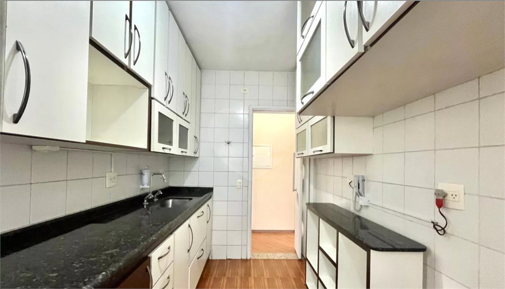 Apartamento à venda com 3 quartos, sendo 1 suíte,  em Vila Campestre, São Paulo, SP