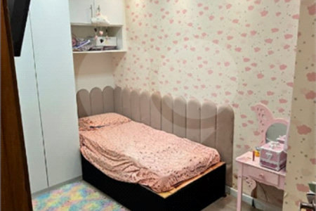 Casa à venda com 3 quartos, sendo 1 suíte, no condomínio Travessa Sílvio Lazzari,38, São Paulo - SP