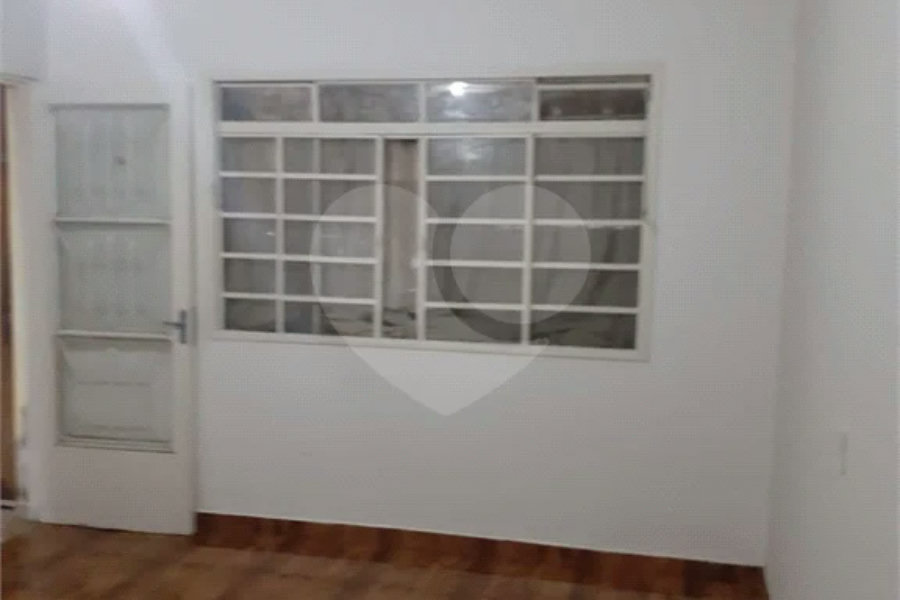 Sobrado à venda com 4 quartos, sendo 1 suíte, em Campo Limpo, São Paulo, SP