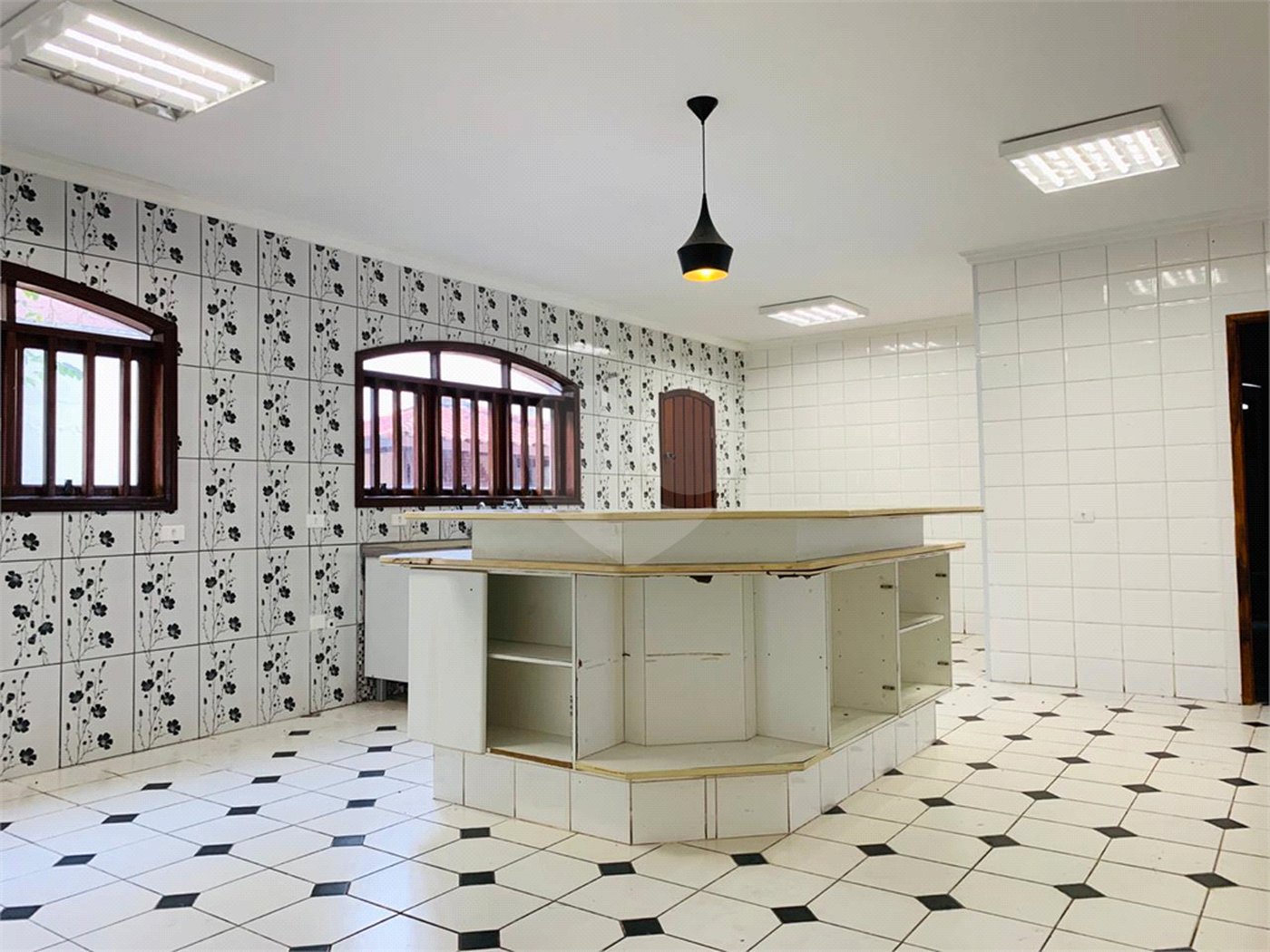 Casa à venda com 4 suítes em Interlagos, São Paulo, SP