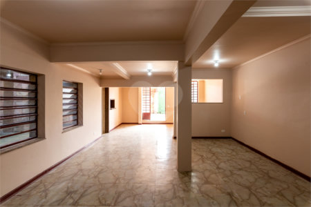 Casa à venda com 4 quartos, sendo 2 suítes, em Perdizes, São Paulo, SP