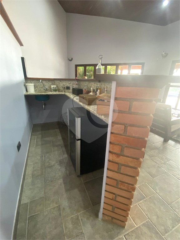 Casa à venda com 4 suítes no condomínio Vale da Santa Fé, Vinhedo - SP
