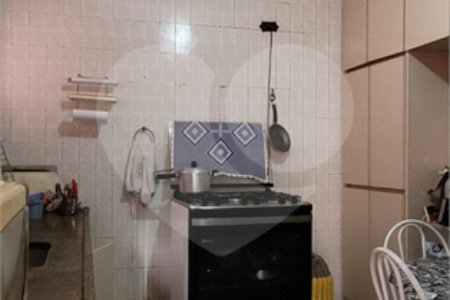 Sobrado à venda com 5 quartos, sendo 2 suítes, em Vila Trujillo, Sorocaba, SP