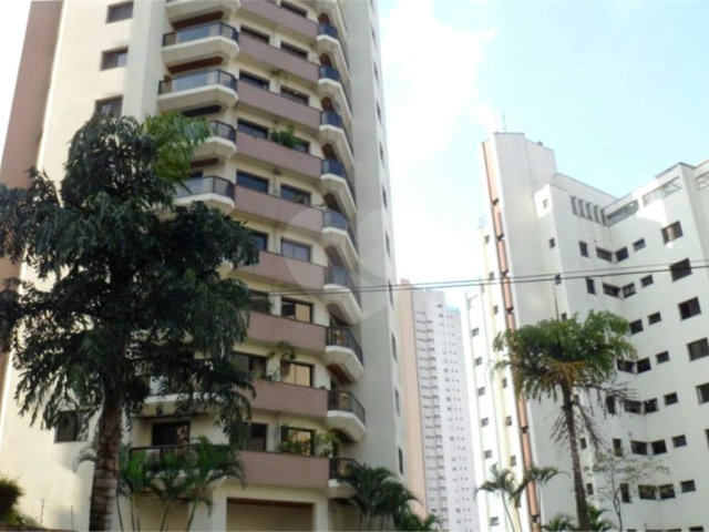 Apartamento à venda com 3 quartos, sendo 1 suíte,  em Tatuapé, São Paulo, SP