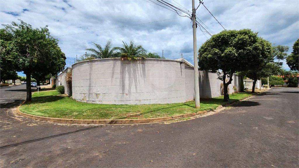 Casa à venda com 3 suítes em Vila Harmonia, Araraquara, SP