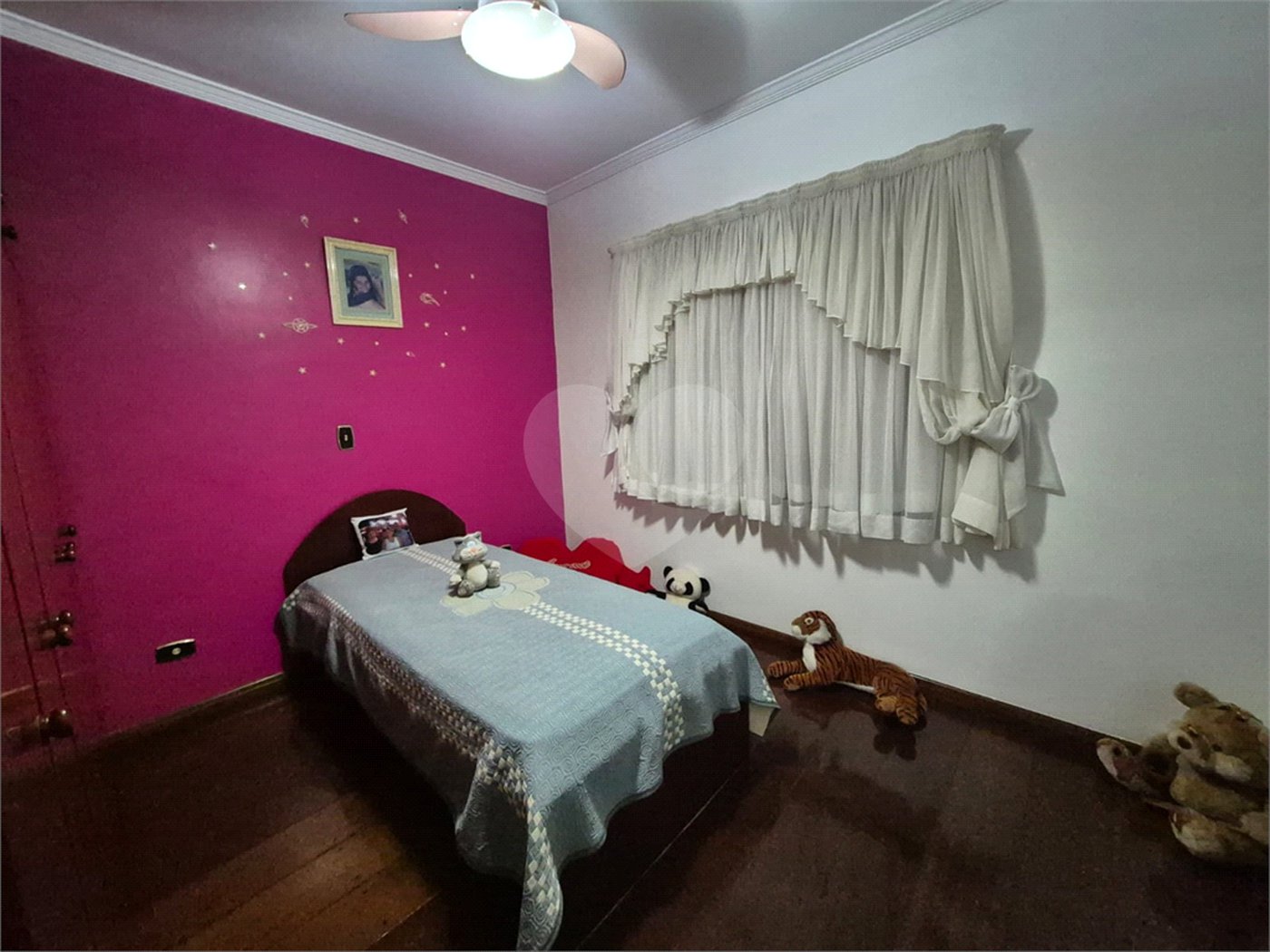 Sobrado à venda com 3 quartos, sendo 1 suíte, em Jardim Sarah, São Paulo, SP
