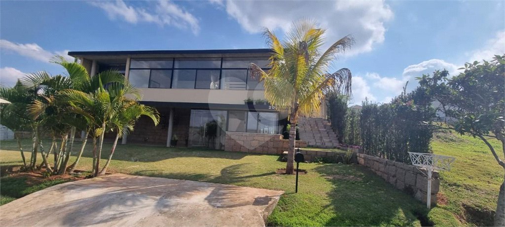 Casa à venda com 4 suítes no condomínio Xapada, Itu - SP