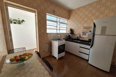 Casa à venda com 2 dormitórios á venda.