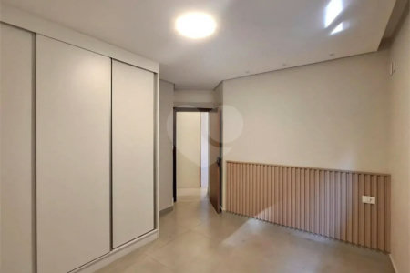 Sobrado à venda com 3 suítes em Condomínio Residencial Terras do Caribe, Valinhos, SP