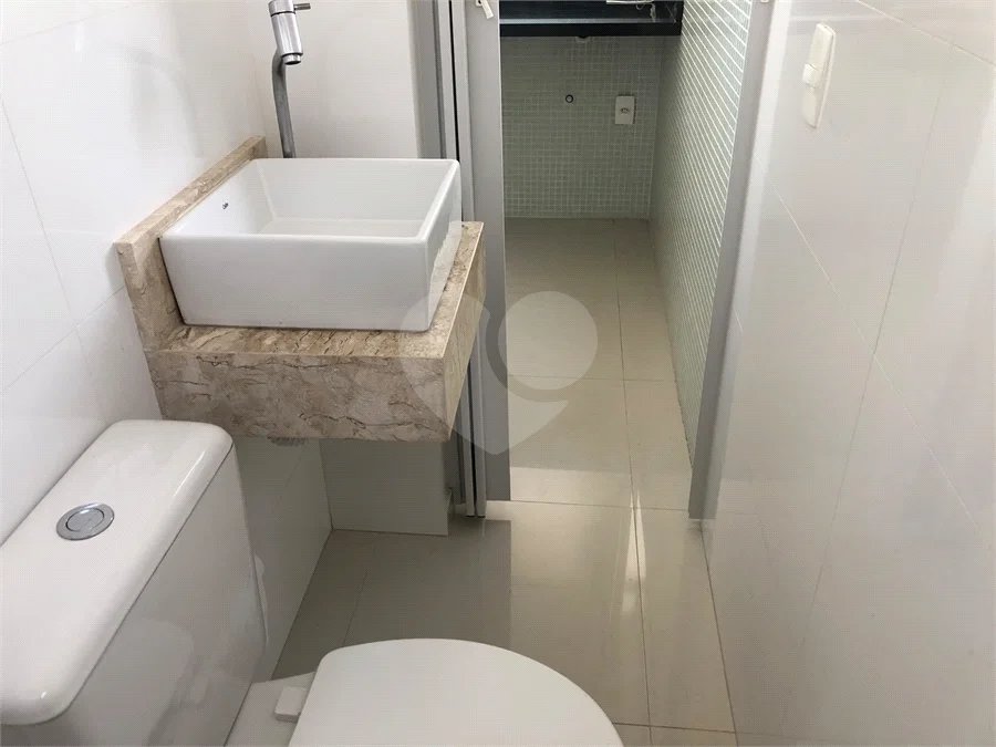 Lindo Apartamento com Varanda integrada