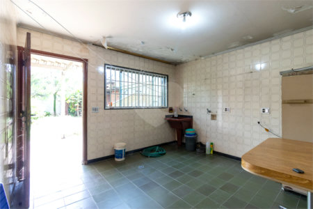 Sobrado à venda com 3 suítes em Vila Carrão, São Paulo, SP