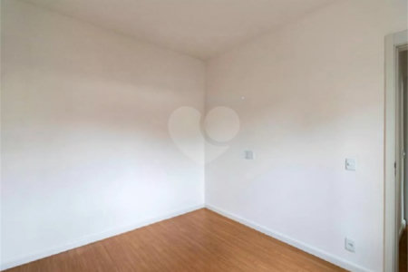 Apartamento à venda com 2 quartos em Cambuci, São Paulo, SP
