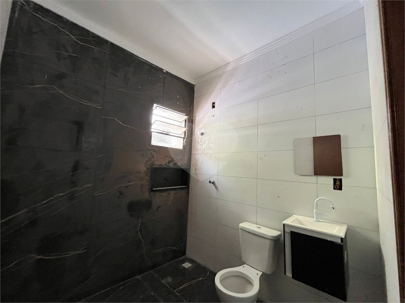 Casa à venda com 2 quartos, sendo 1 suíte, em Ipanema Ville, Sorocaba, SP