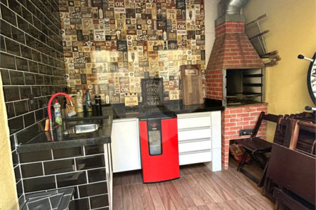 Casa à venda com 3 quartos, sendo 1 suíte, no condomínio Residencial Villa Felicitá Ii, São Paulo - SP