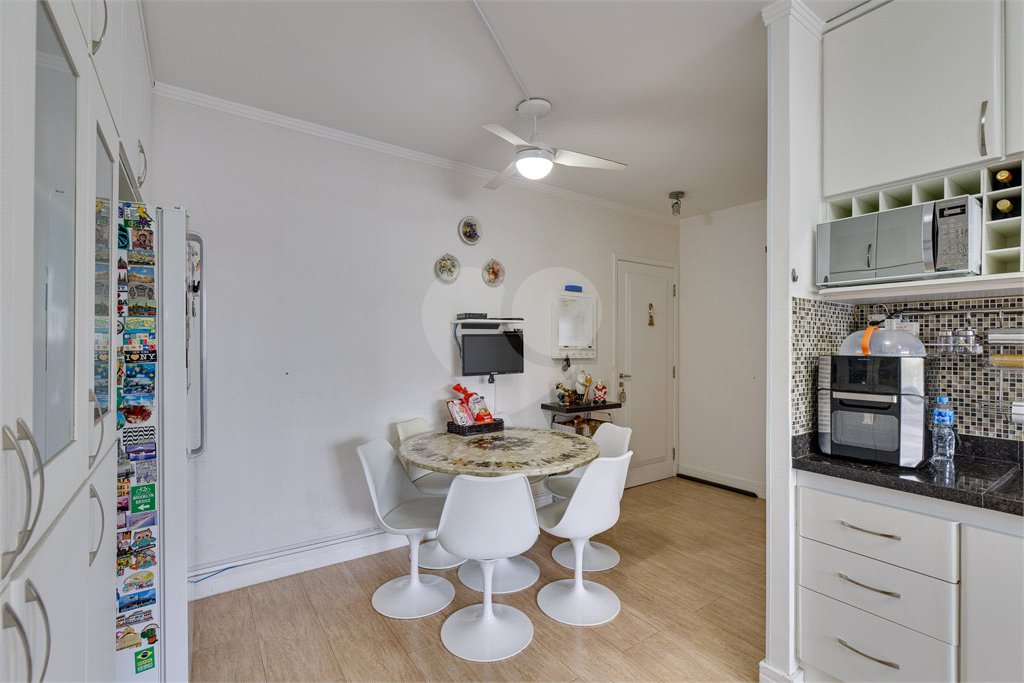 Apartamento à venda com 3 quartos, sendo 2 suítes, em Santo Amaro, São Paulo, SP