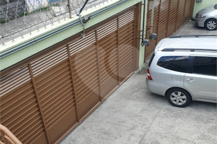 Casa à venda com 2 suítes no condomínio Residencial Maracujás, São Paulo - SP
