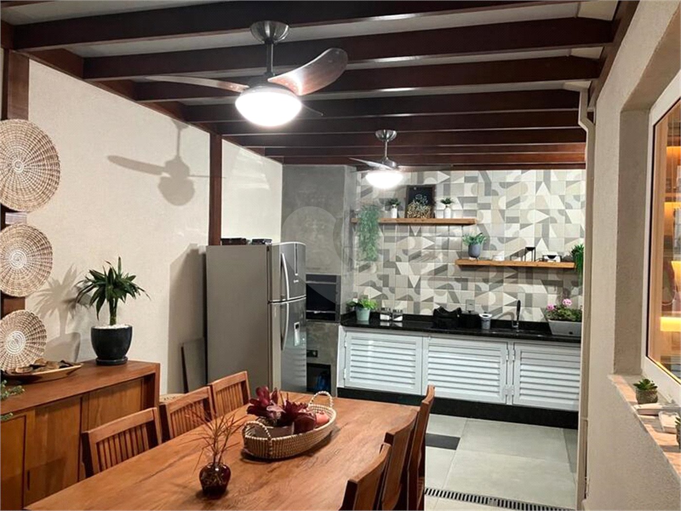 Casa à venda com 3 suítes no condomínio Maison Blanche, Indaiatuba - SP