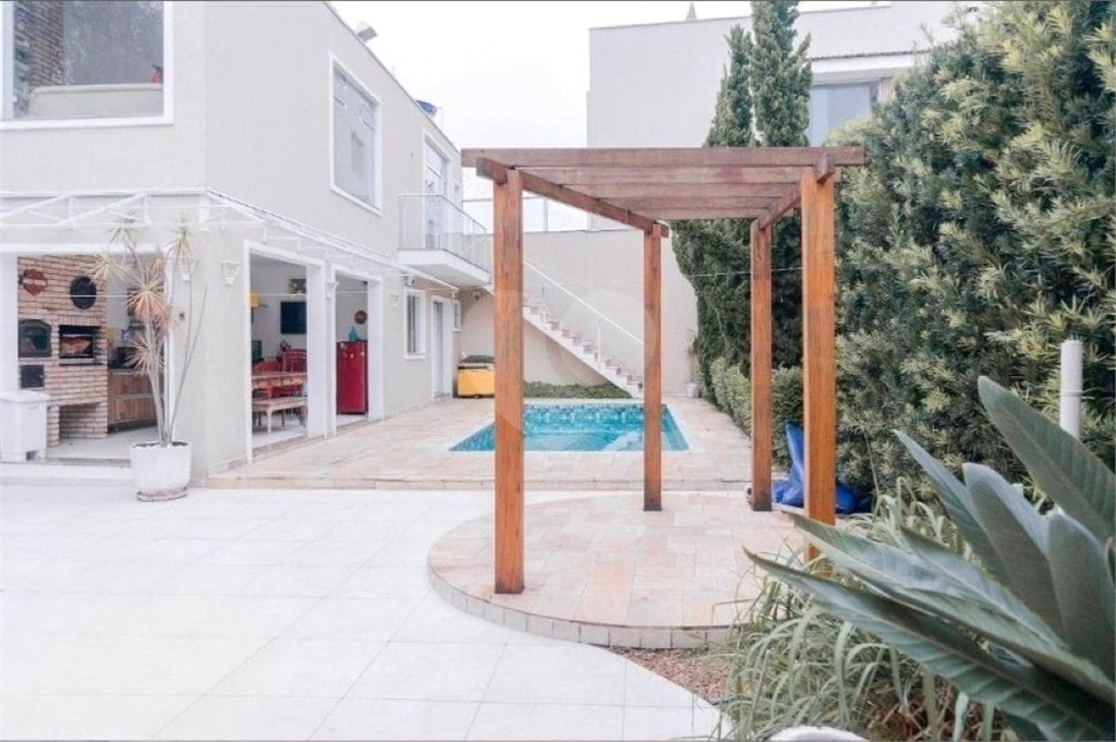 Casa à venda com 3 suítes em Vila Maria Alta, São Paulo, SP