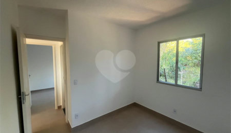 Apartamento à venda com 2 quartos em Residencial Parque Laguna, Salto, SP