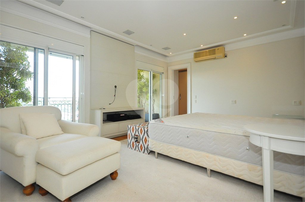 Cobertura à venda com 4 suítes em Jardim Guedala, São Paulo, SP