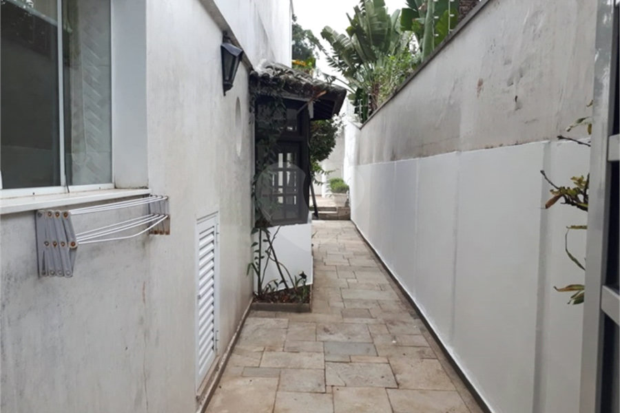 Sobrado à venda com 5 quartos, sendo 3 suítes, em Tremembé, São Paulo, SP