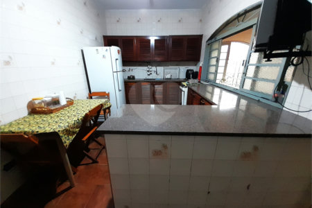 Casa à venda com 5 quartos, sendo 1 suíte,  em Jardim Anhangüera, Ribeirão Preto, SP