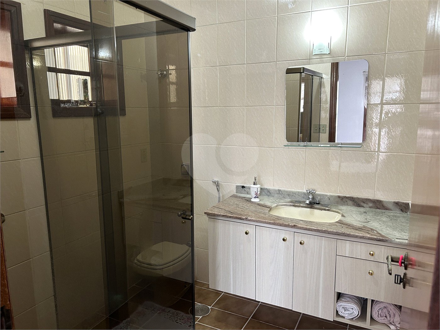 Sobrado à venda com 3 quartos, sendo 1 suíte,  em Jardim das Vertentes, São Paulo, SP