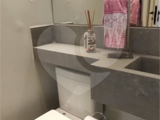 Casa Térrea à venda com 3 quartos, sendo 2 suítes,  em Horto, São Paulo, SP