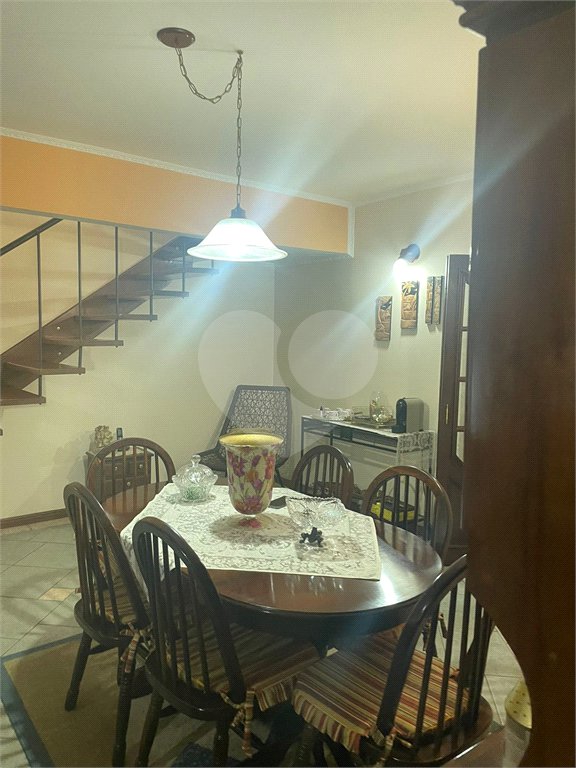 Sobrado à venda com 4 quartos, sendo 1 suíte, em Tremembé, São Paulo, SP