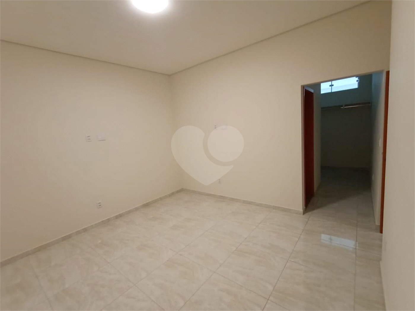 Casa à venda com 3 quartos, sendo 1 suíte,  em Vila Nova Aparecida, Mogi das Cruzes, SP