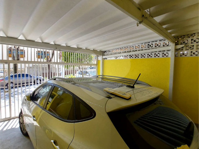 Sobrado à venda com 3 quartos, sendo 2 suítes,  em Vila Romero, São Paulo, SP