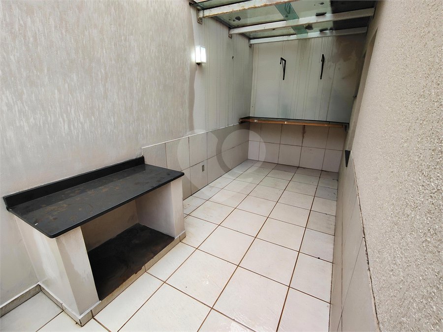 Sobrado à venda com 3 quartos, sendo 2 suítes, em Jardim Itália, Itapetininga, SP