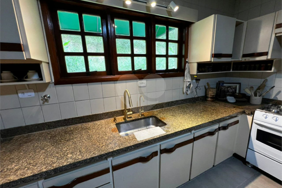 Casa à venda com 4 suítes no condomínio Alpes da Cantareira, Mairiporã - SP