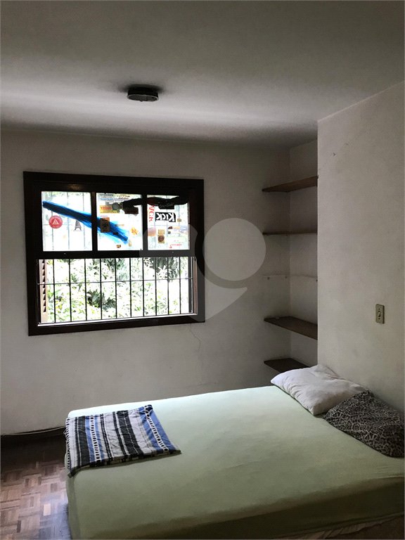 Sobrado à venda com 4 quartos, sendo 2 suítes,  em Vila Mariana, São Paulo, SP
