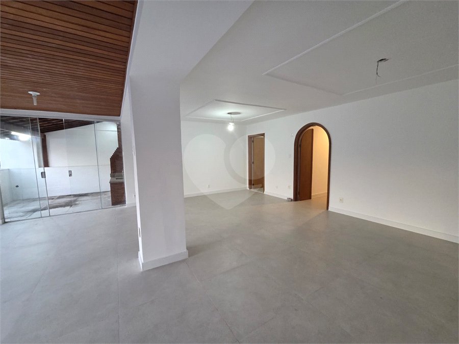 Cobertura à venda ou para alugar com 3 quartos, sendo 1 suíte, em Tijuca, Rio de Janeiro, RJ