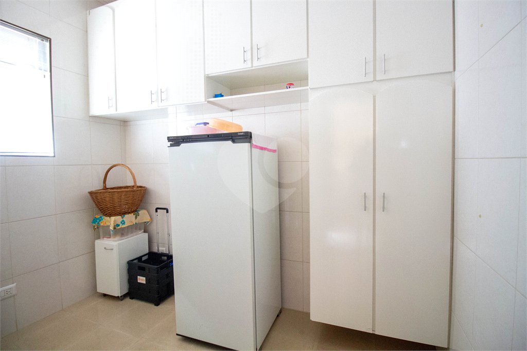 Sobrado à venda com 5 quartos, sendo 3 suítes, no Centro, São Roque, SP