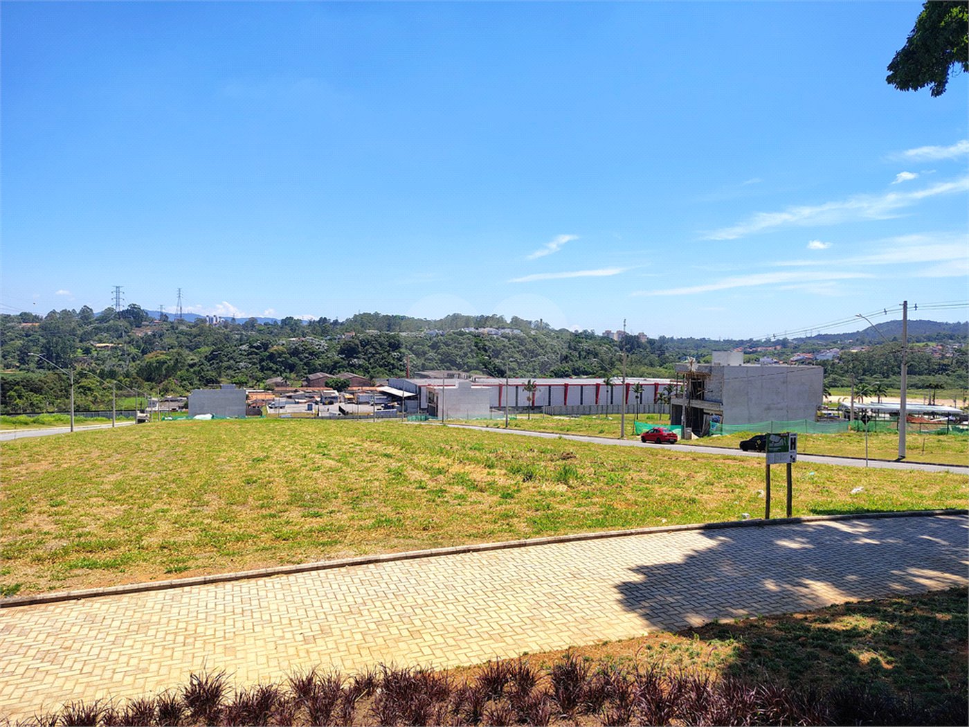 Terreno à venda no condomínio Paradise Garden, Mogi das Cruzes - SP