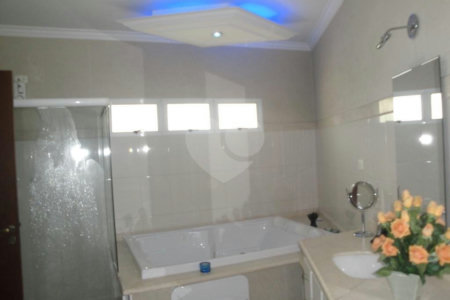 Sobrado à venda com 5 quartos, sendo 3 suítes, em Vila Bonilha, São Paulo, SP