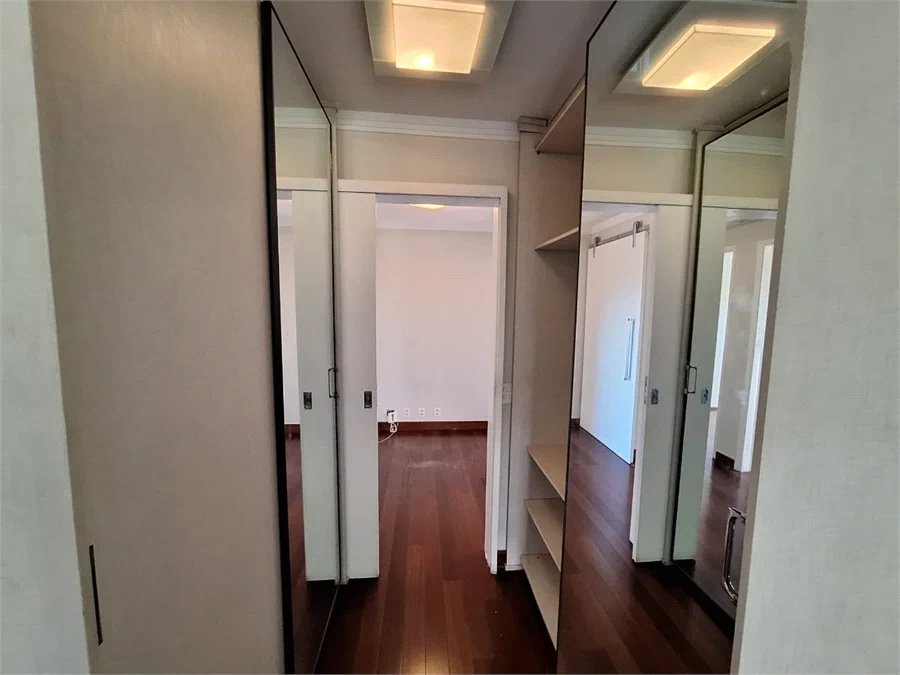Apartamento para alugar com 3 suítes em Vila Suzana, São Paulo, SP