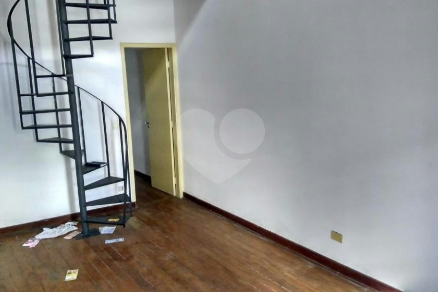 Sobrado à venda com 3 suítes em Santana, São Paulo, SP