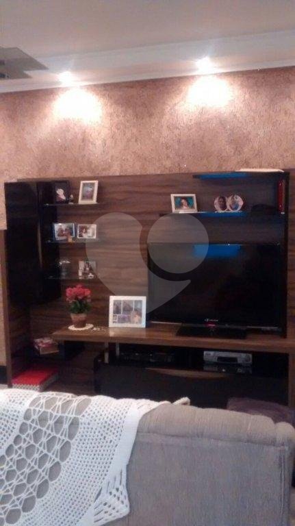 Sobrado à venda com 3 quartos, sendo 1 suíte, em Jardim Las Vegas, Guarulhos, SP