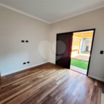 Sobrado à venda com 3 quartos, sendo 1 suíte, em Jardim do Lago, Atibaia, SP