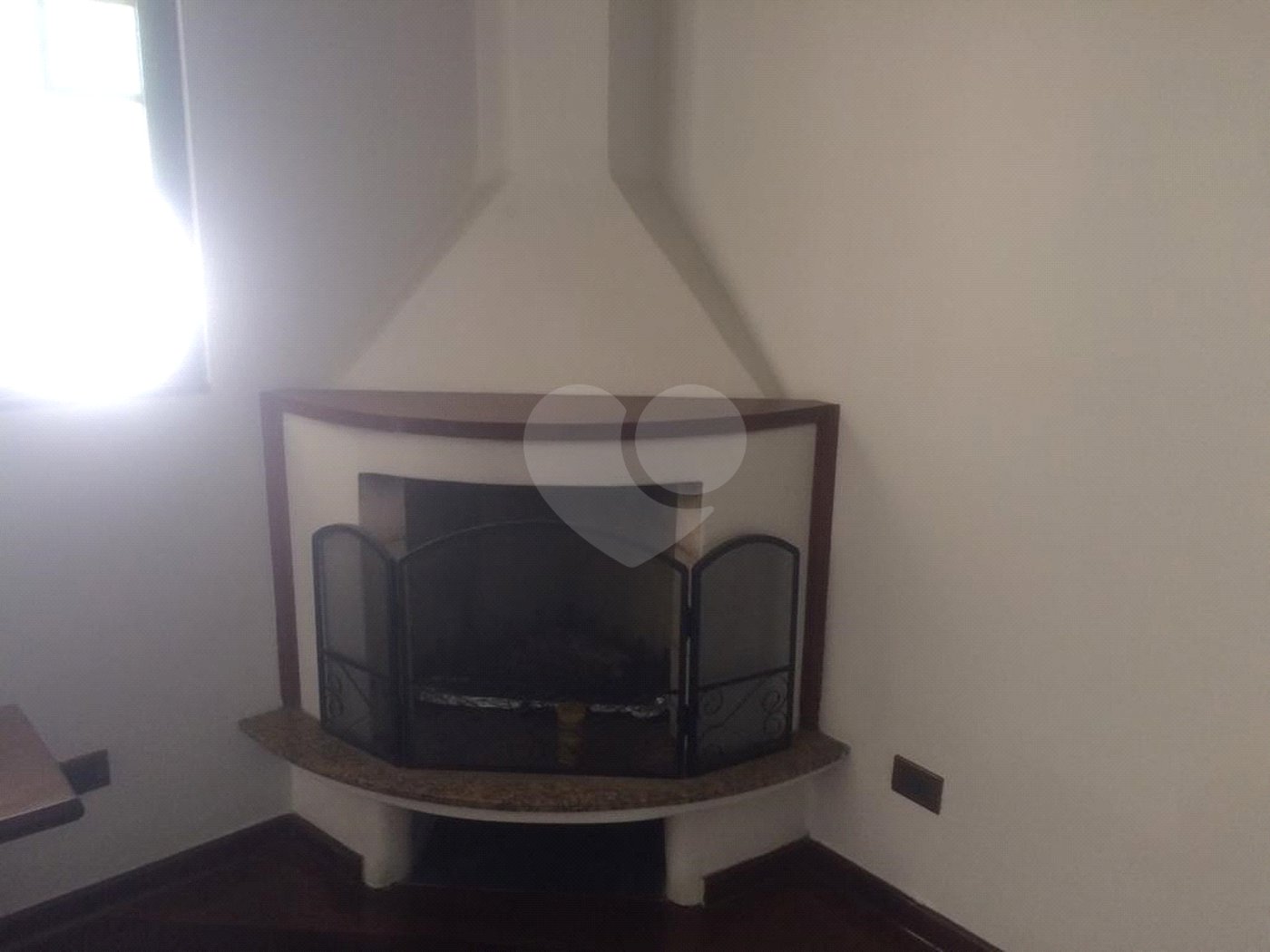 Sobrado à venda com 4 quartos, sendo 3 suítes, em Tremembé, São Paulo, SP